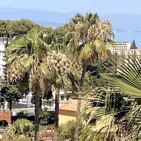 아파트 La Ventana De Puerto Marina