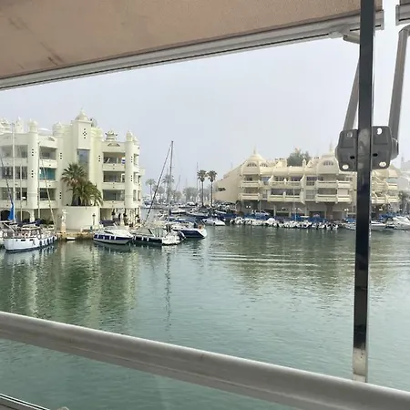 アパート La Ventana De Puerto Marina *